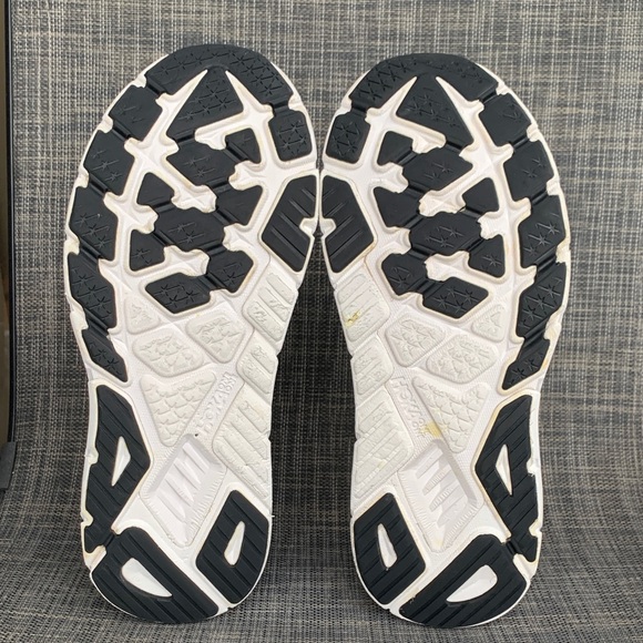 Hoka Women's Arahi 7 Black and White Sneakers Running Shoes Size 11 - Picture 9 of 14